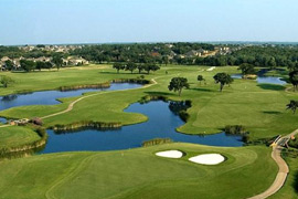 Overview of Oakmont Country Club