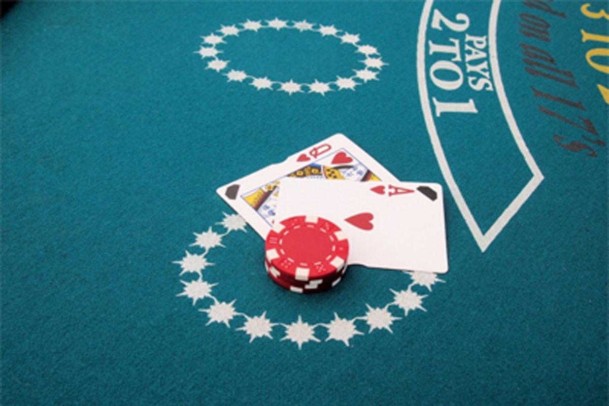 10 Common Blackjack Strategy Errors