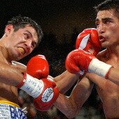 Marco Antonio Barrera vs. Erik Morales