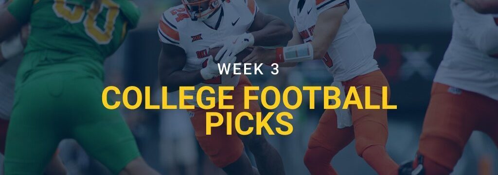 Oklahoma State quarterback Zane Flores in football game