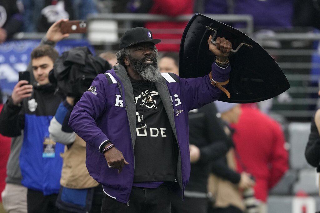 Former Baltimore Ravens player Ed Reed is recognized before the AFC Championship NFL football game