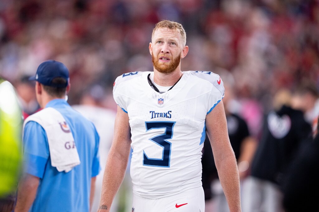 Tennessee Titans punter Johnny Hekker