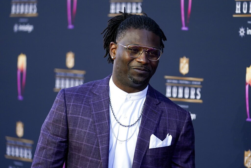 LaDainian Tomlinson arrives for the NFL Honors show