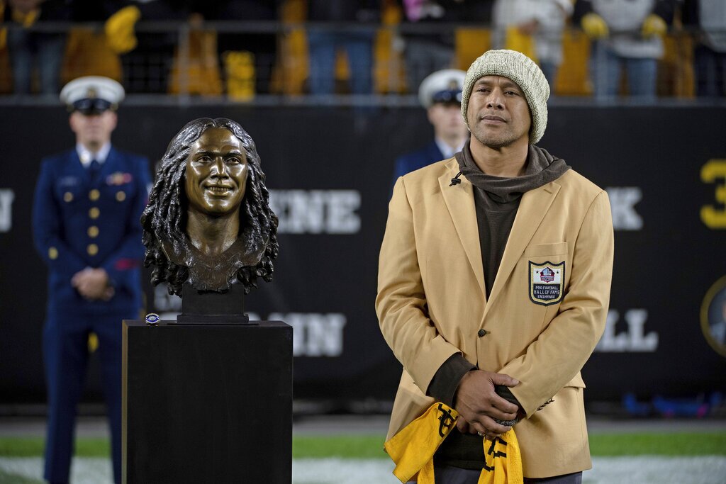 Pro Football Hall of Famer Troy Polamalu looks on during a ceremony