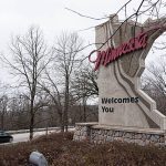 Minnesota welcomes you sign